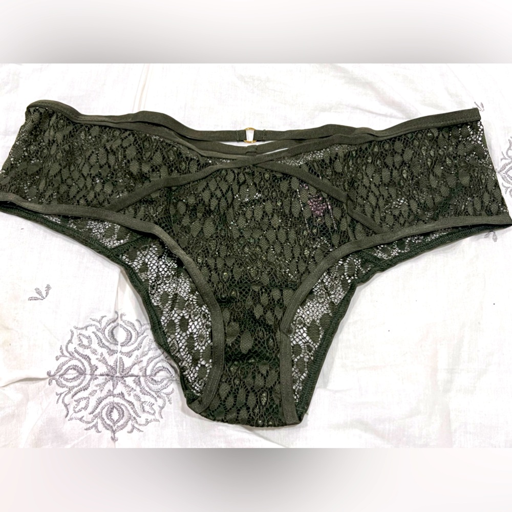 Victorias secret pantie size large new